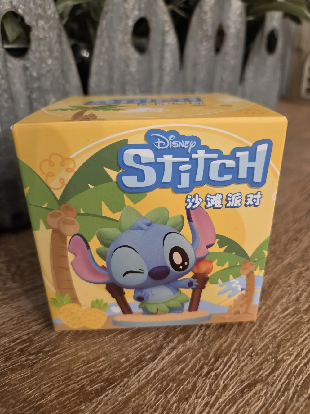 Disney Stitch Beach Party Series Figure - BLINDBOX